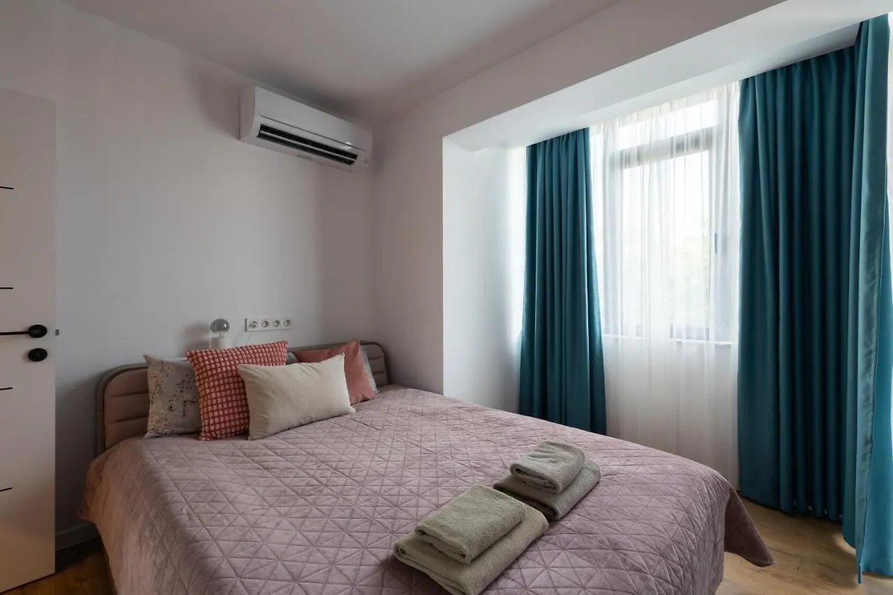 Opal Beachfront Apartment 瓦爾納